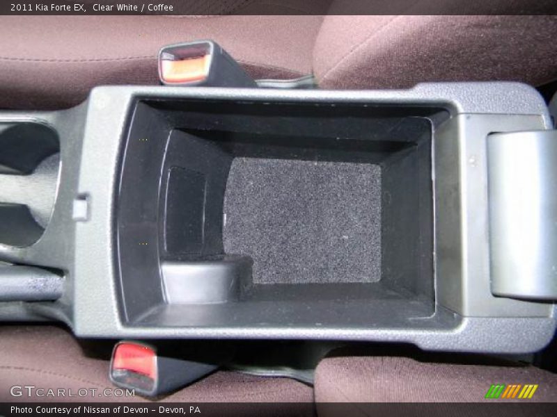 Clear White / Coffee 2011 Kia Forte EX