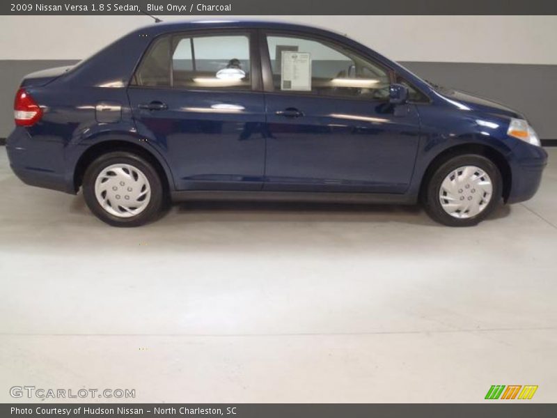 Blue Onyx / Charcoal 2009 Nissan Versa 1.8 S Sedan