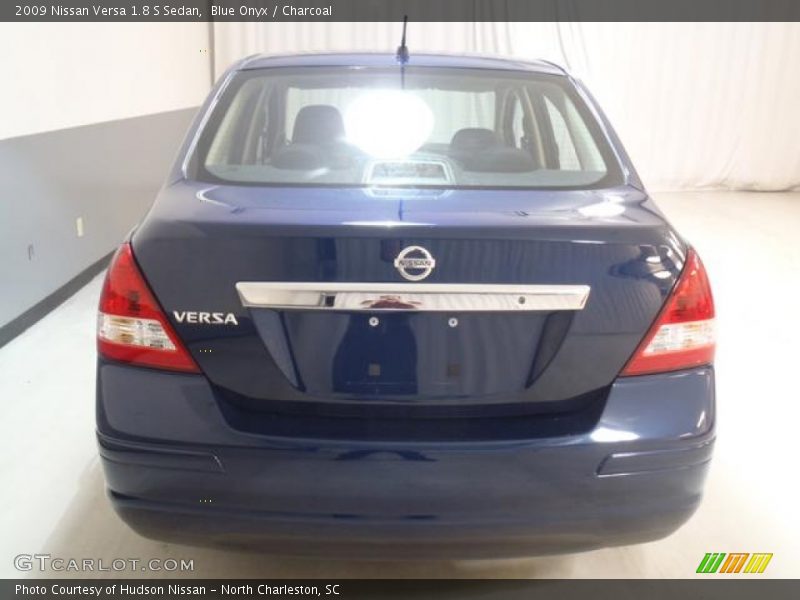 Blue Onyx / Charcoal 2009 Nissan Versa 1.8 S Sedan
