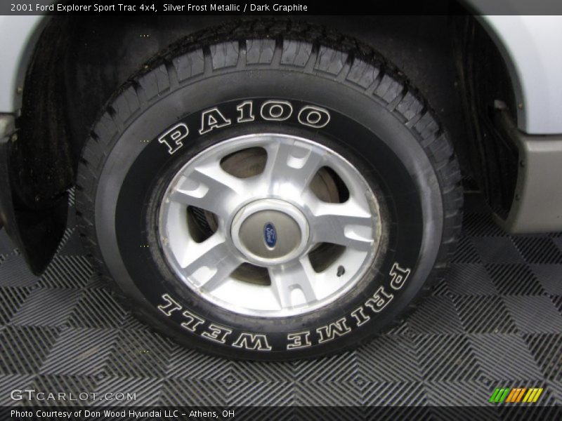 Silver Frost Metallic / Dark Graphite 2001 Ford Explorer Sport Trac 4x4