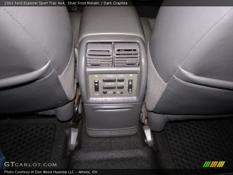 Silver Frost Metallic / Dark Graphite 2001 Ford Explorer Sport Trac 4x4