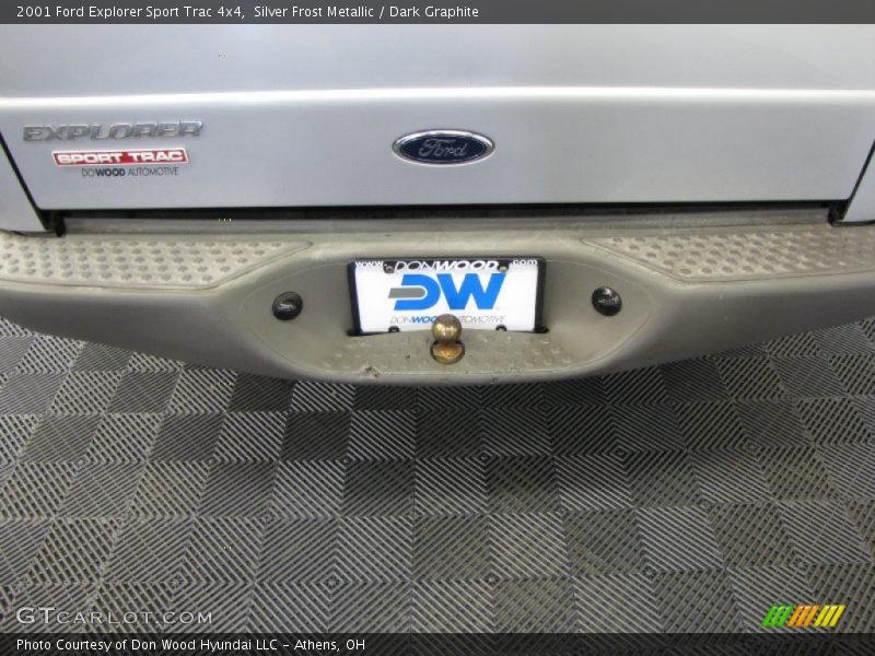 Silver Frost Metallic / Dark Graphite 2001 Ford Explorer Sport Trac 4x4