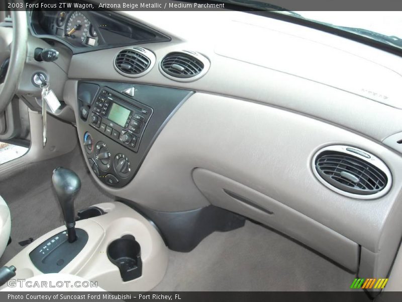 Arizona Beige Metallic / Medium Parchment 2003 Ford Focus ZTW Wagon