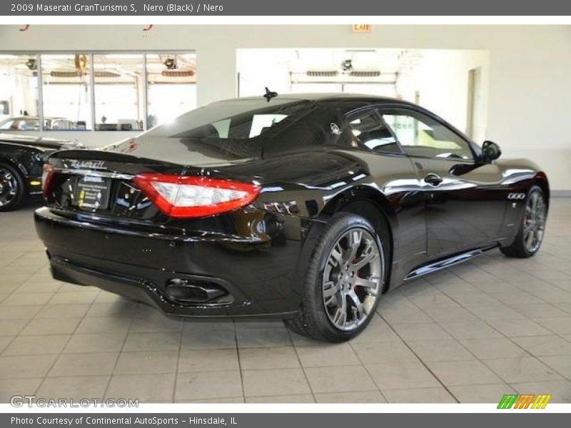 Nero (Black) / Nero 2009 Maserati GranTurismo S