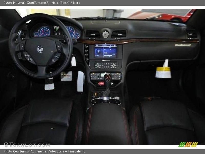 Nero (Black) / Nero 2009 Maserati GranTurismo S