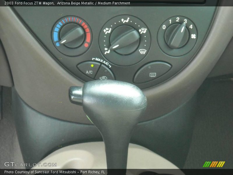 Arizona Beige Metallic / Medium Parchment 2003 Ford Focus ZTW Wagon
