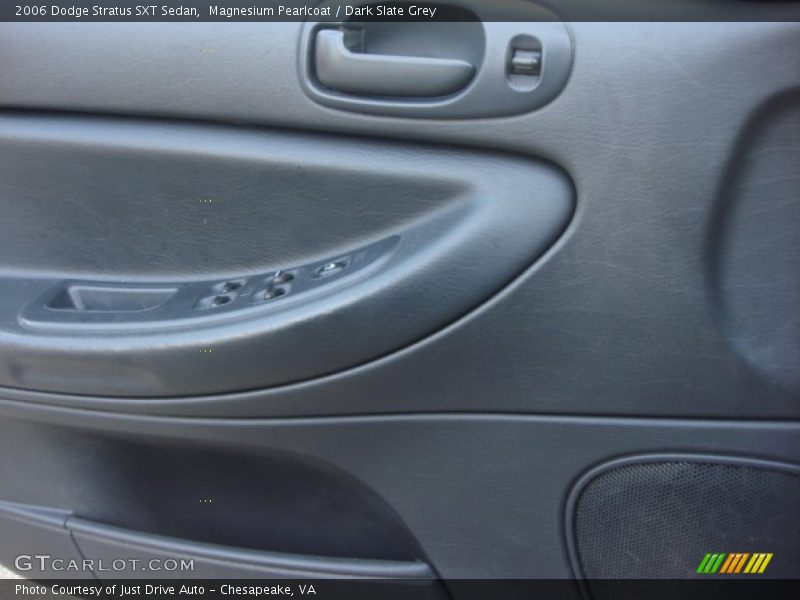 Magnesium Pearlcoat / Dark Slate Grey 2006 Dodge Stratus SXT Sedan