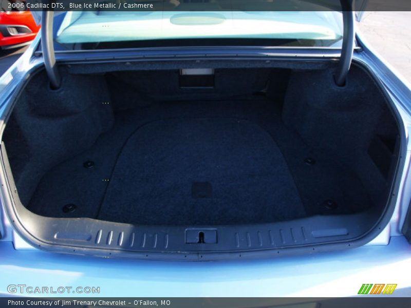 Blue Ice Metallic / Cashmere 2006 Cadillac DTS