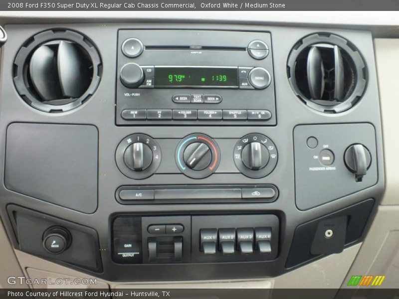 Controls of 2008 F350 Super Duty XL Regular Cab Chassis Commercial