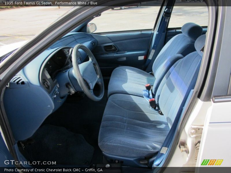 Performance White / Blue 1995 Ford Taurus GL Sedan