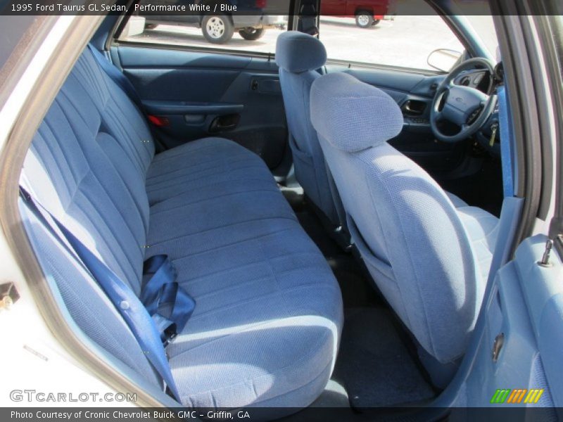 Performance White / Blue 1995 Ford Taurus GL Sedan