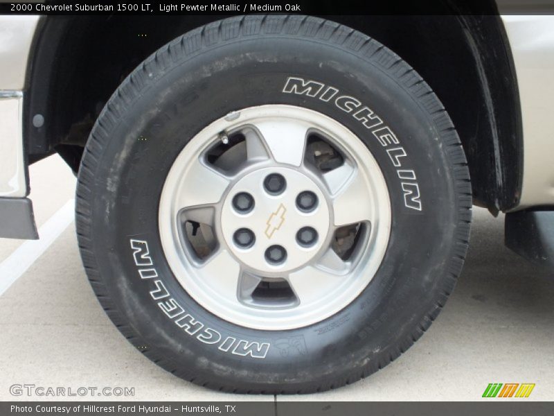 Light Pewter Metallic / Medium Oak 2000 Chevrolet Suburban 1500 LT