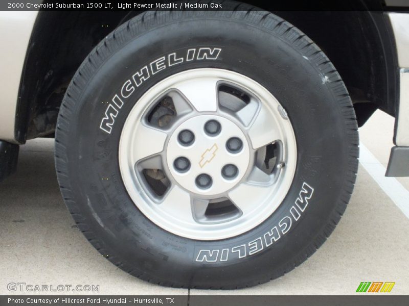Light Pewter Metallic / Medium Oak 2000 Chevrolet Suburban 1500 LT