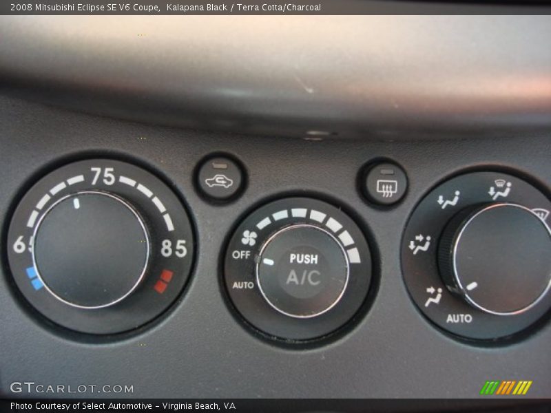 Controls of 2008 Eclipse SE V6 Coupe