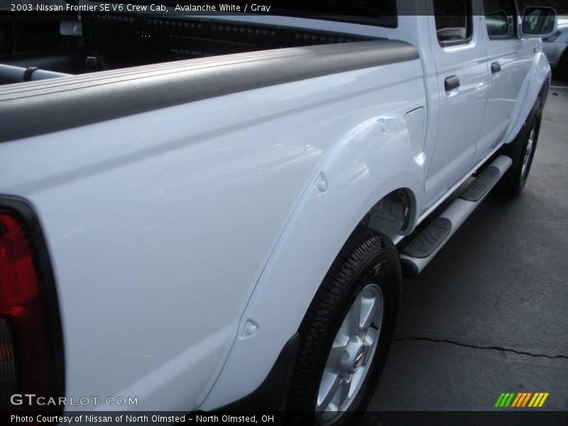 Avalanche White / Gray 2003 Nissan Frontier SE V6 Crew Cab