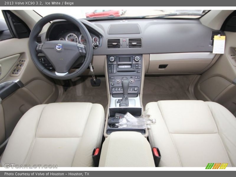 Dashboard of 2013 XC90 3.2