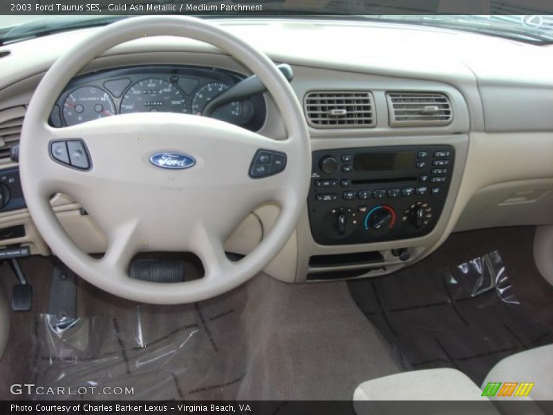 Dashboard of 2003 Taurus SES
