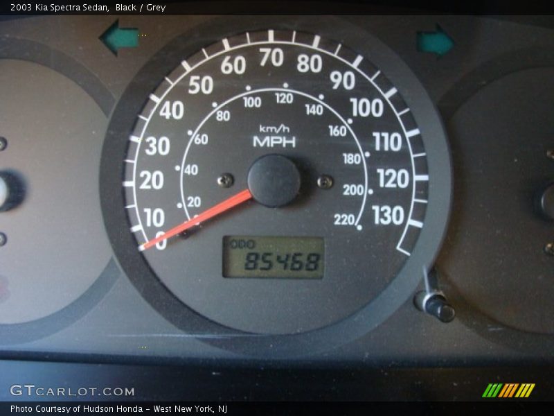 Black / Grey 2003 Kia Spectra Sedan