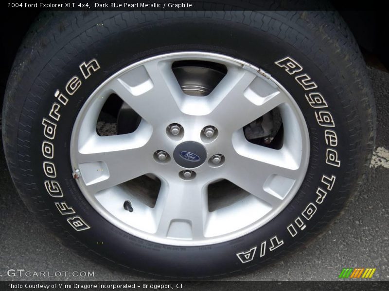 Dark Blue Pearl Metallic / Graphite 2004 Ford Explorer XLT 4x4