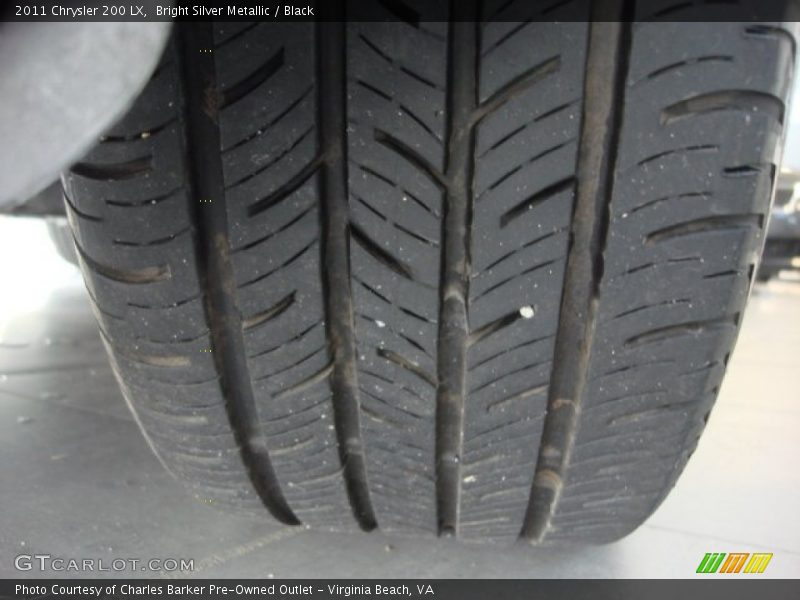 Bright Silver Metallic / Black 2011 Chrysler 200 LX