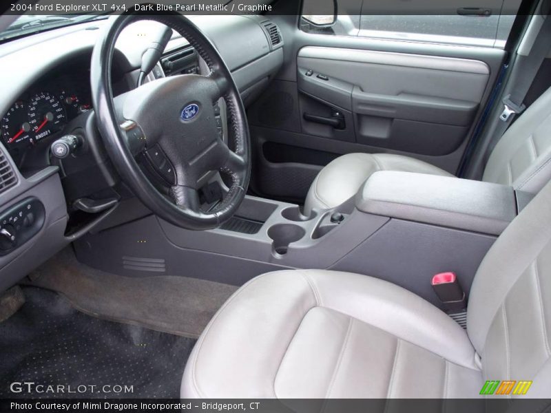 Dark Blue Pearl Metallic / Graphite 2004 Ford Explorer XLT 4x4