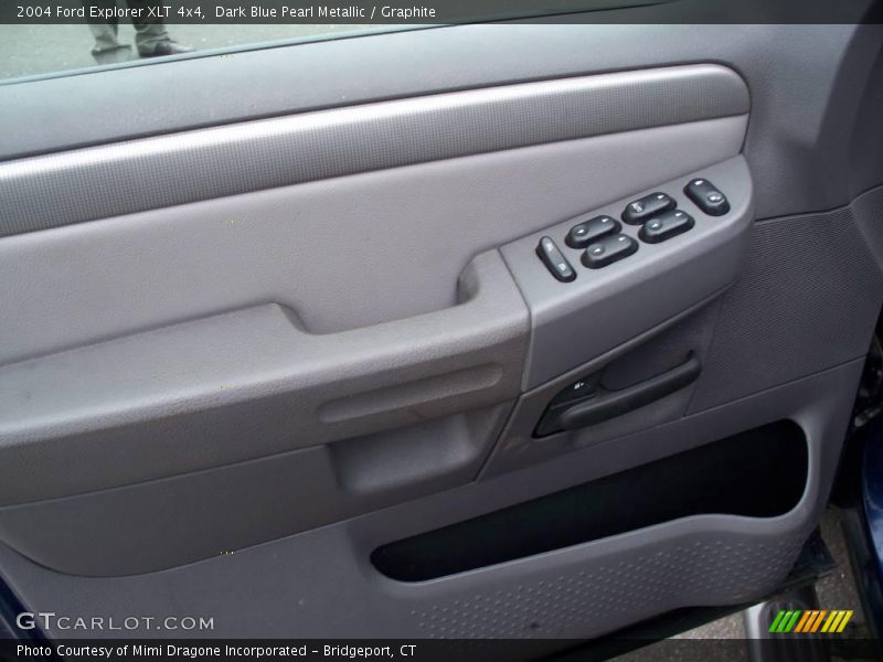 Dark Blue Pearl Metallic / Graphite 2004 Ford Explorer XLT 4x4