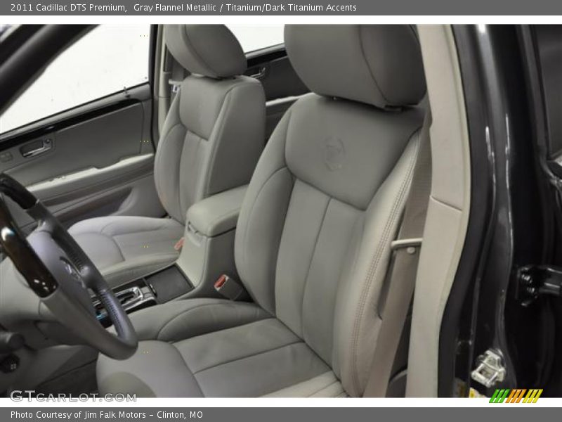 Gray Flannel Metallic / Titanium/Dark Titanium Accents 2011 Cadillac DTS Premium