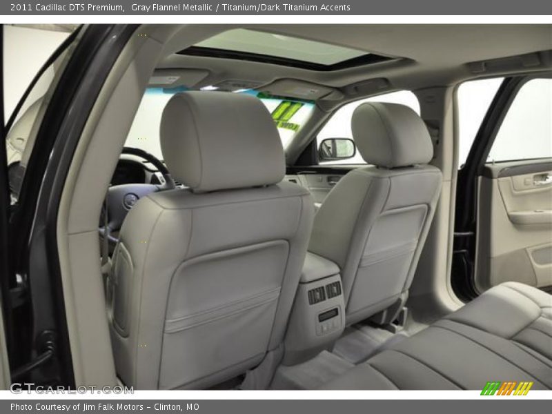 Gray Flannel Metallic / Titanium/Dark Titanium Accents 2011 Cadillac DTS Premium