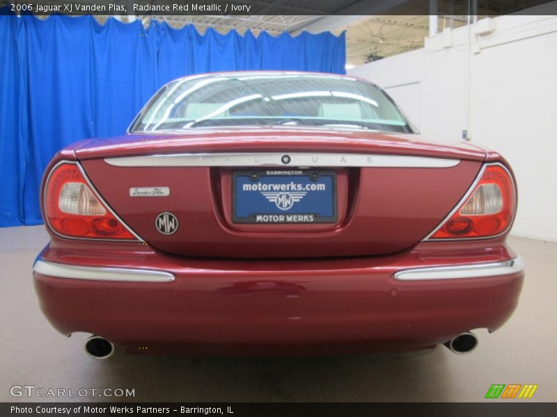 Radiance Red Metallic / Ivory 2006 Jaguar XJ Vanden Plas