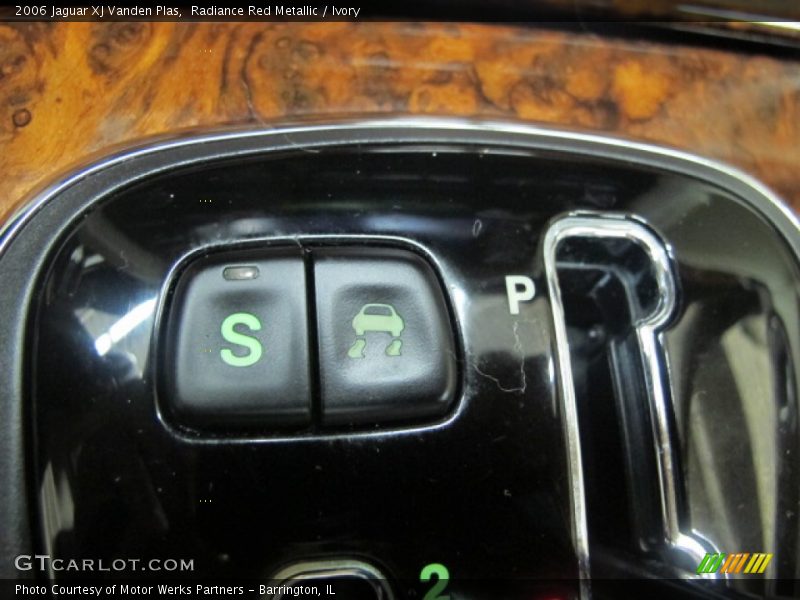 Radiance Red Metallic / Ivory 2006 Jaguar XJ Vanden Plas
