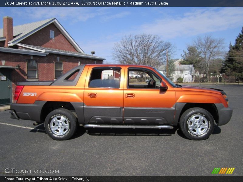 Sunburst Orange Metallic / Medium Neutral Beige 2004 Chevrolet Avalanche 1500 Z71 4x4