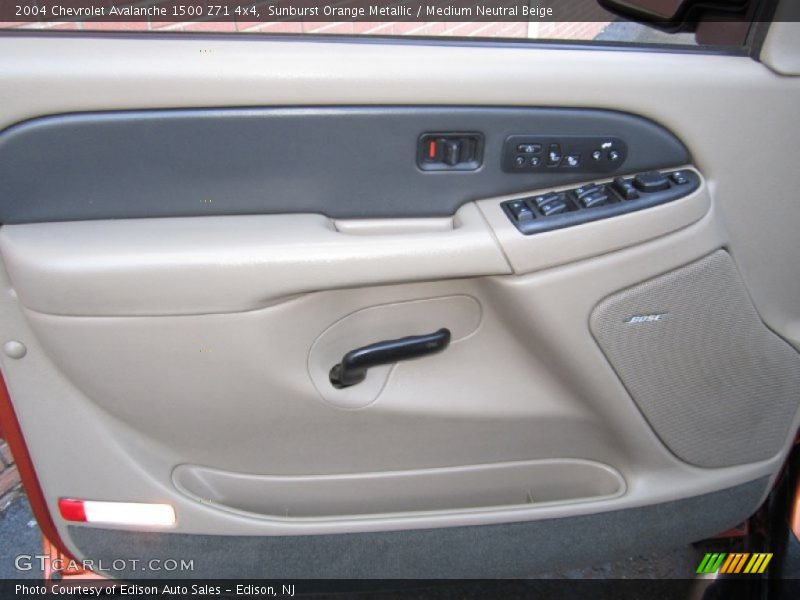 Sunburst Orange Metallic / Medium Neutral Beige 2004 Chevrolet Avalanche 1500 Z71 4x4