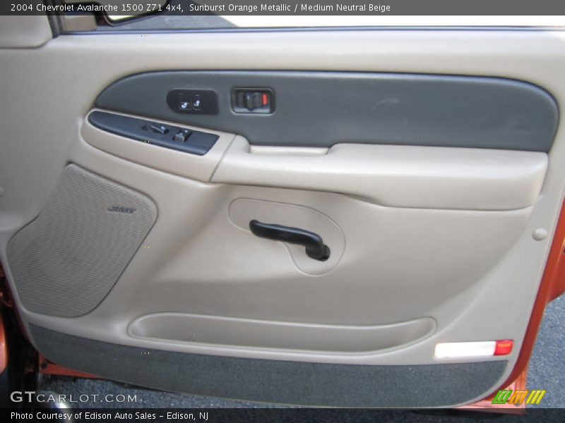 Sunburst Orange Metallic / Medium Neutral Beige 2004 Chevrolet Avalanche 1500 Z71 4x4