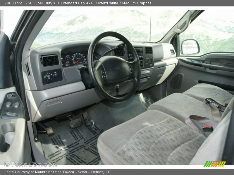  2000 F250 Super Duty XLT Extended Cab 4x4 Medium Graphite Interior