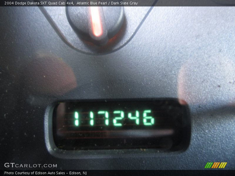Atlantic Blue Pearl / Dark Slate Gray 2004 Dodge Dakota SXT Quad Cab 4x4