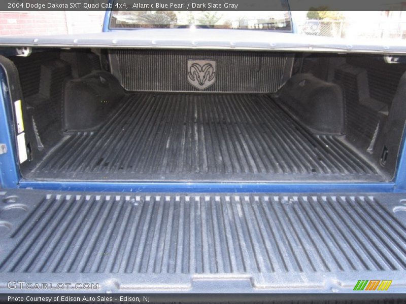 Atlantic Blue Pearl / Dark Slate Gray 2004 Dodge Dakota SXT Quad Cab 4x4