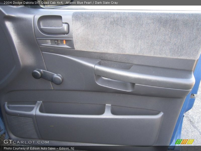 Atlantic Blue Pearl / Dark Slate Gray 2004 Dodge Dakota SXT Quad Cab 4x4