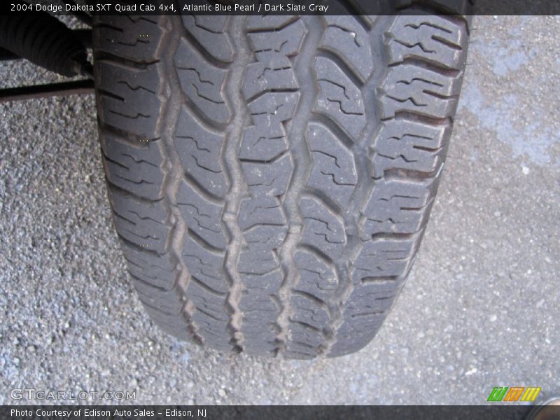 Atlantic Blue Pearl / Dark Slate Gray 2004 Dodge Dakota SXT Quad Cab 4x4