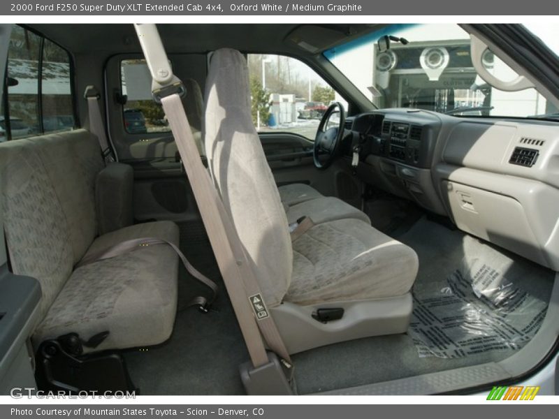  2000 F250 Super Duty XLT Extended Cab 4x4 Medium Graphite Interior