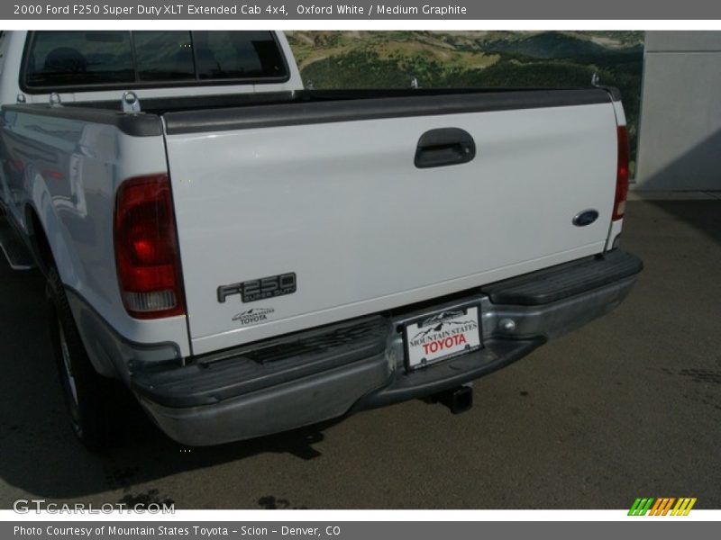 Oxford White / Medium Graphite 2000 Ford F250 Super Duty XLT Extended Cab 4x4