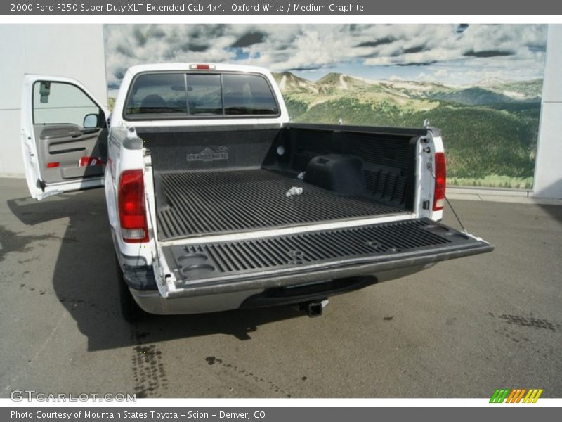 Oxford White / Medium Graphite 2000 Ford F250 Super Duty XLT Extended Cab 4x4