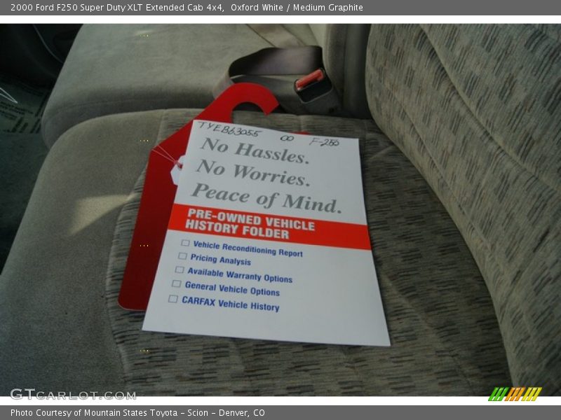 Oxford White / Medium Graphite 2000 Ford F250 Super Duty XLT Extended Cab 4x4