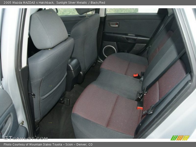 Sunlight Silver Metallic / Black/Red 2005 Mazda MAZDA3 s Hatchback