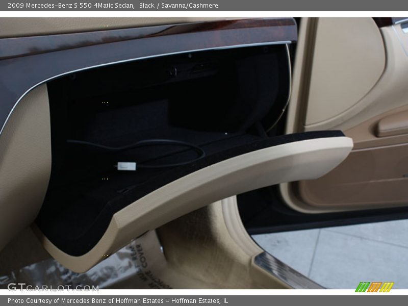 Black / Savanna/Cashmere 2009 Mercedes-Benz S 550 4Matic Sedan