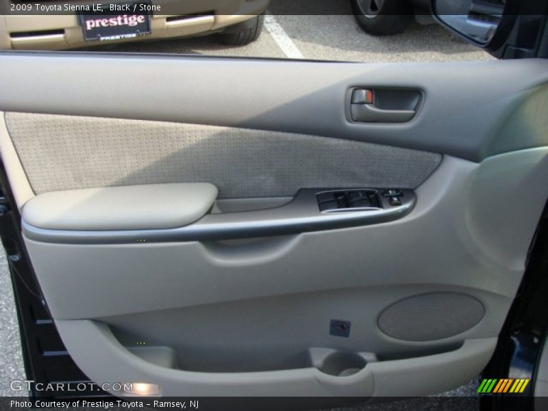 Black / Stone 2009 Toyota Sienna LE