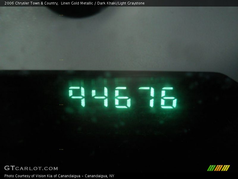 Linen Gold Metallic / Dark Khaki/Light Graystone 2006 Chrysler Town & Country