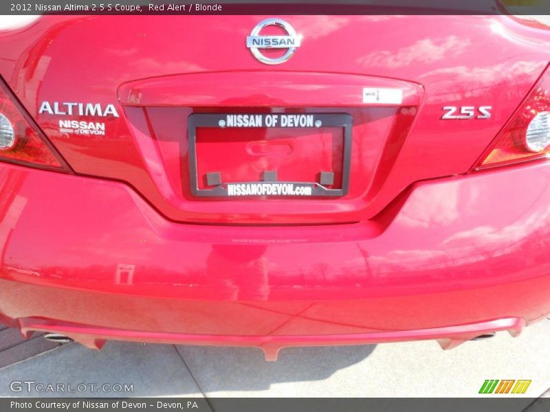 Red Alert / Blonde 2012 Nissan Altima 2.5 S Coupe