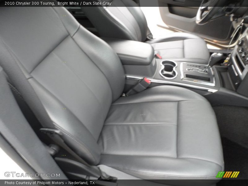 Bright White / Dark Slate Gray 2010 Chrysler 300 Touring