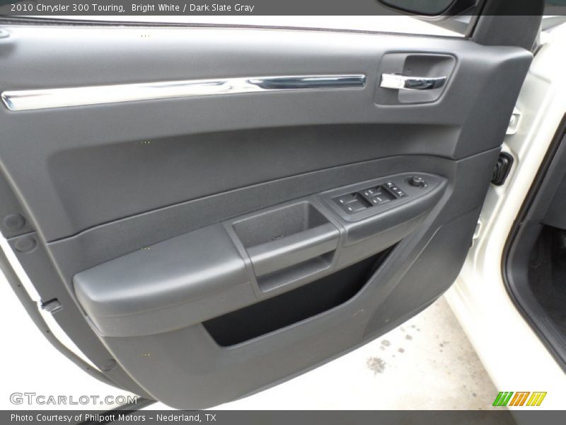 Bright White / Dark Slate Gray 2010 Chrysler 300 Touring