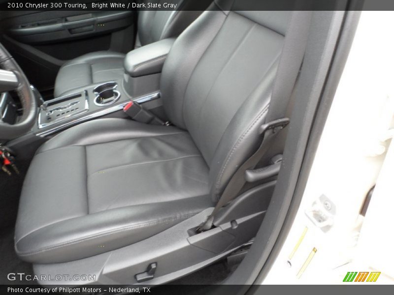 Bright White / Dark Slate Gray 2010 Chrysler 300 Touring